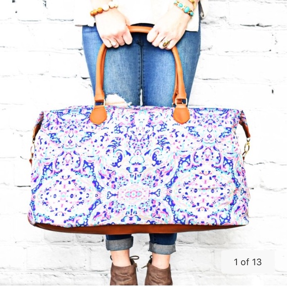 Handbags - 🎁New🎁Ellie Weekender Tote!